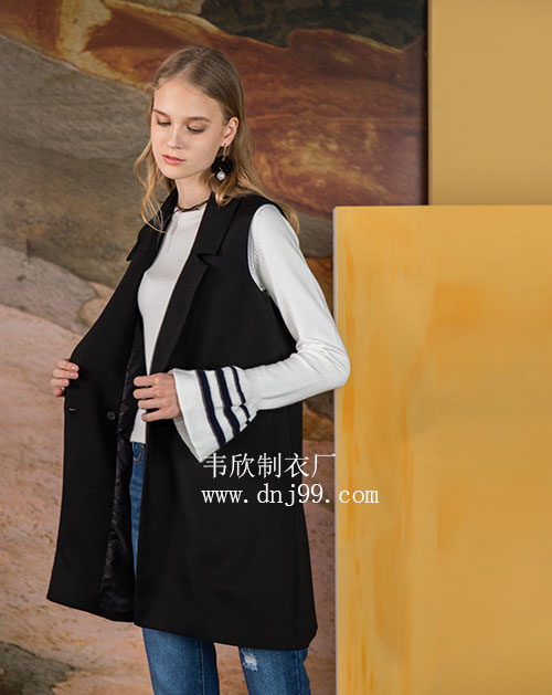 DCLJ1AW171110-10.jpg